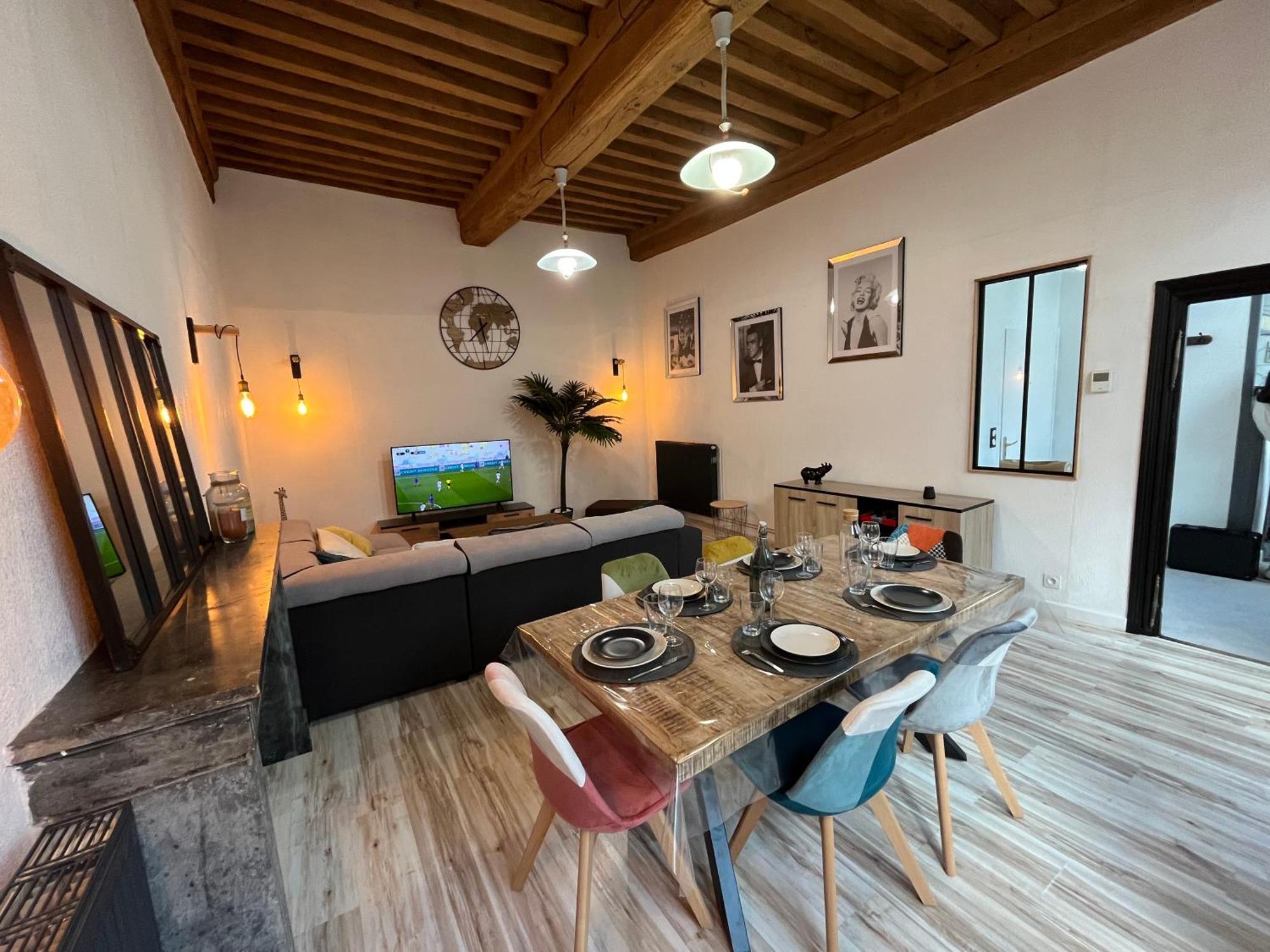 Appartement 6 Personnes - Au Coeur Du Centre Ville Paray-le-Monial Bagian luar foto